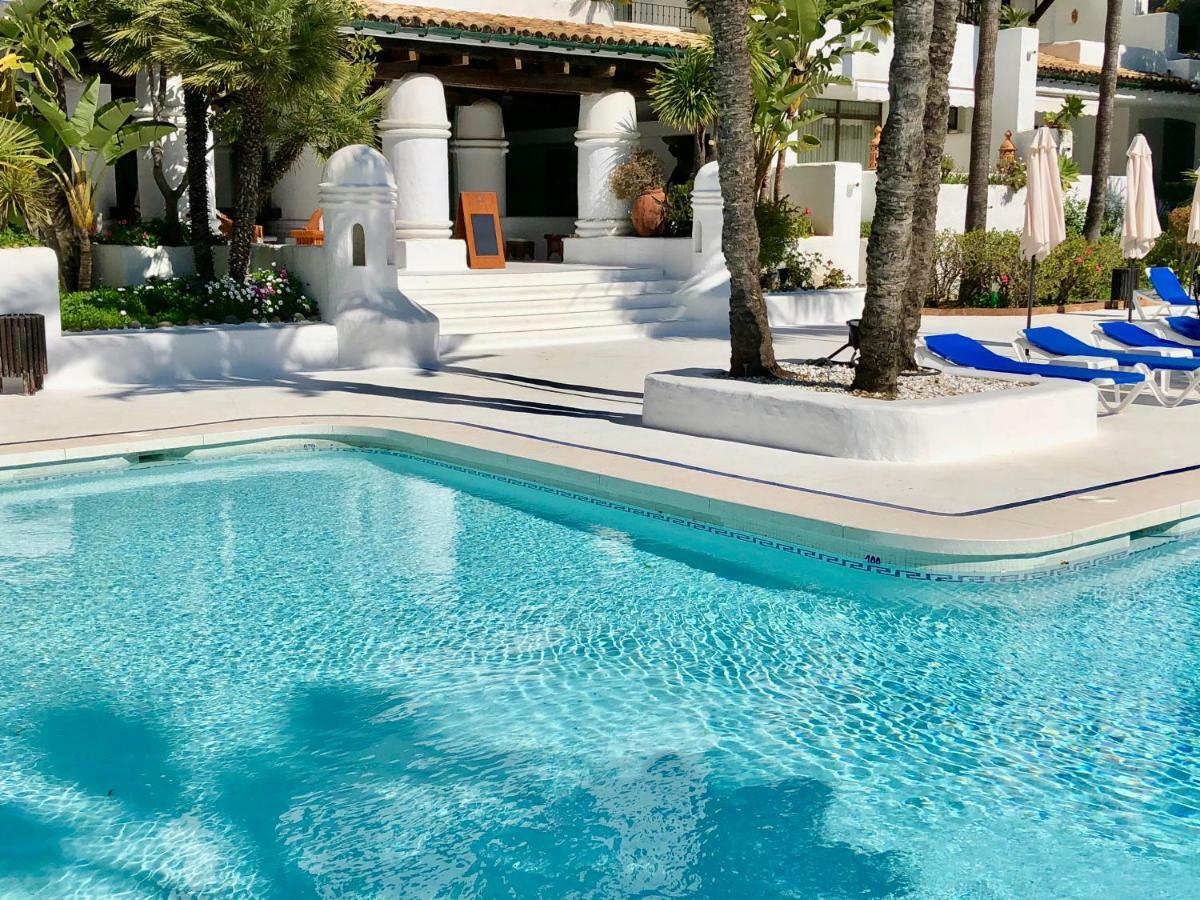Luxury Apartment In La Isla, Walking Distance To Puerto Banus Marbella Zewnętrze zdjęcie