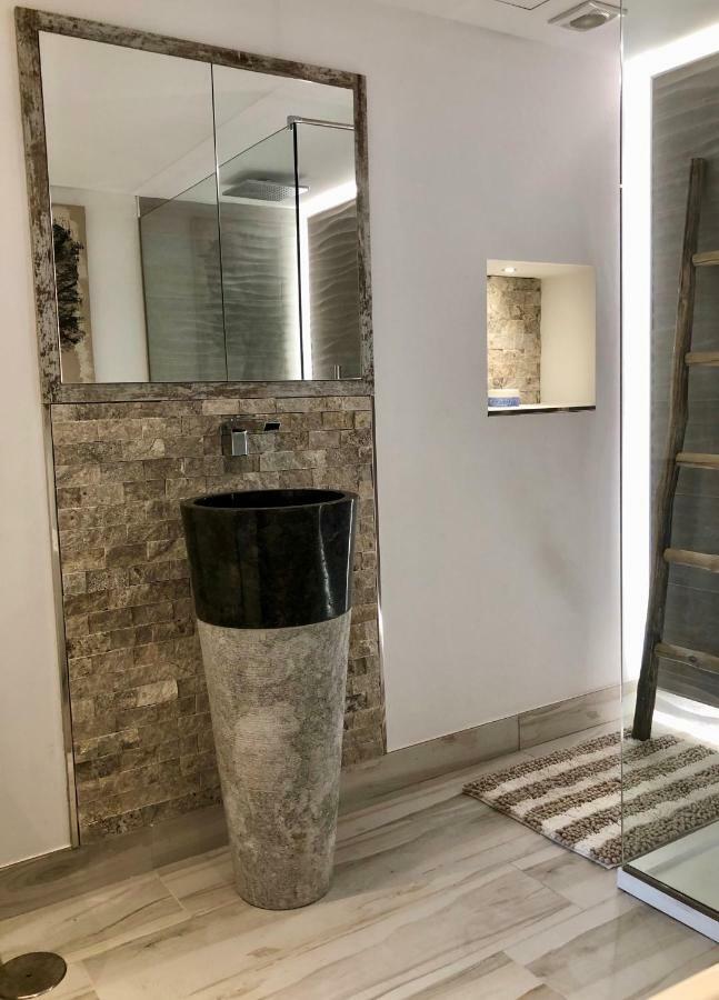 Luxury Apartment In La Isla, Walking Distance To Puerto Banus Marbella Zewnętrze zdjęcie