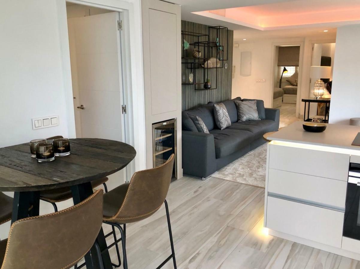 Luxury Apartment In La Isla, Walking Distance To Puerto Banus Marbella Zewnętrze zdjęcie