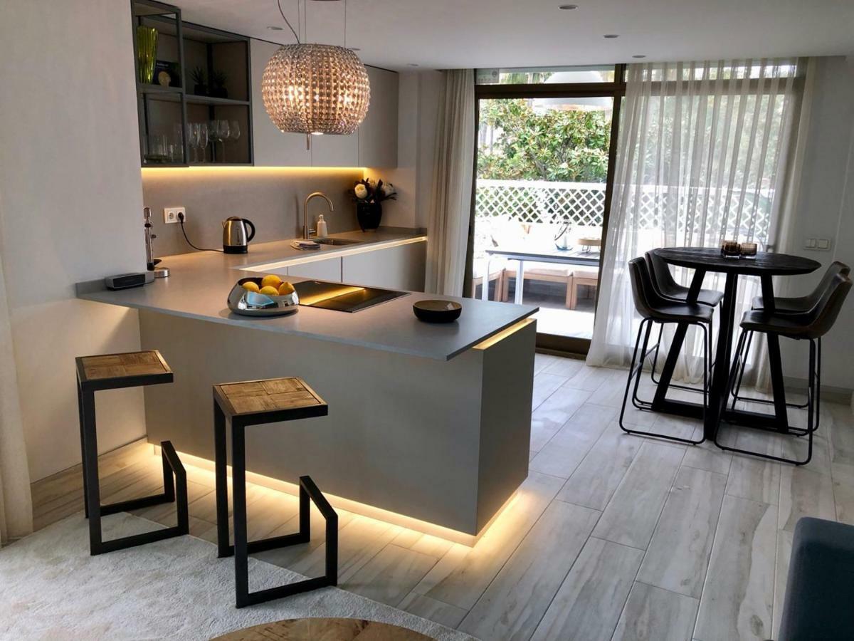 Luxury Apartment In La Isla, Walking Distance To Puerto Banus Marbella Zewnętrze zdjęcie