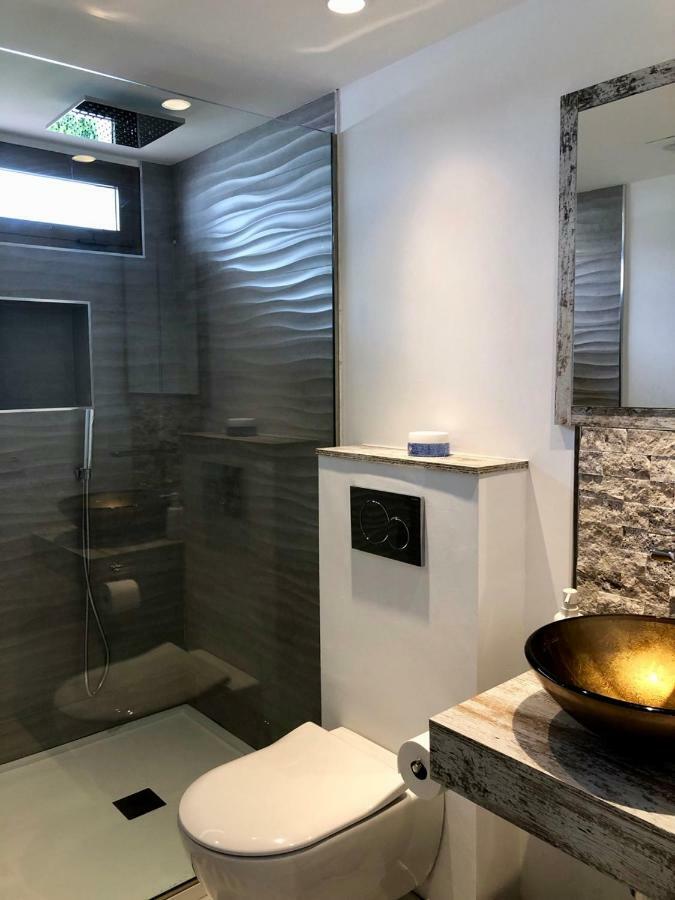 Luxury Apartment In La Isla, Walking Distance To Puerto Banus Marbella Zewnętrze zdjęcie