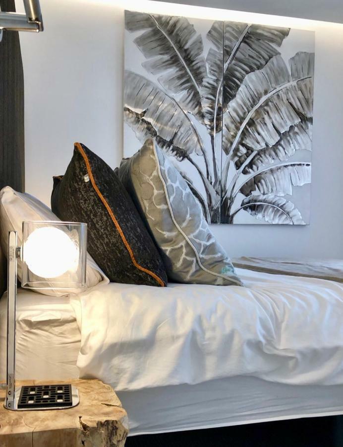 Luxury Apartment In La Isla, Walking Distance To Puerto Banus Marbella Zewnętrze zdjęcie