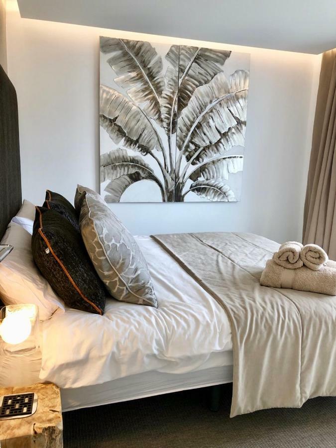 Luxury Apartment In La Isla, Walking Distance To Puerto Banus Marbella Zewnętrze zdjęcie