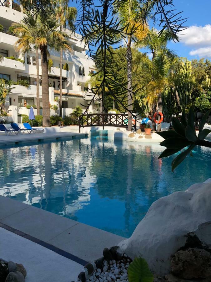 Luxury Apartment In La Isla, Walking Distance To Puerto Banus Marbella Zewnętrze zdjęcie